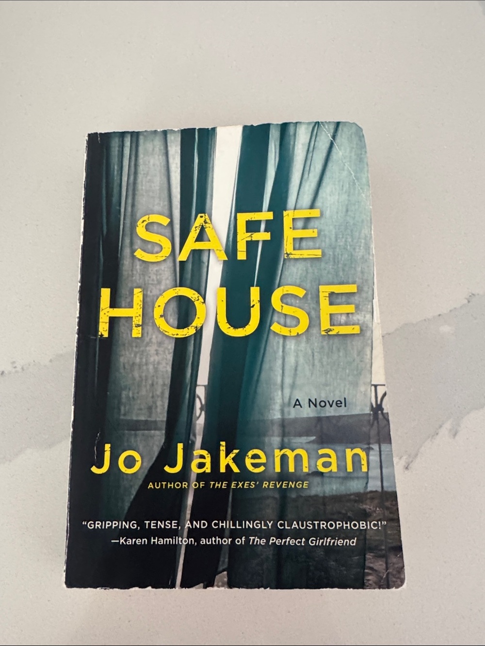 Safe House thriller novel by Jo Jakeman